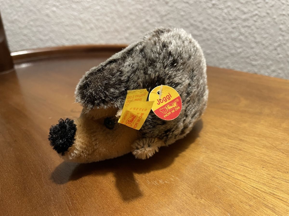 Steiff Giocattoli: Steiff Igel Joggi – Usato da Basel venduto da Mrs_Bee