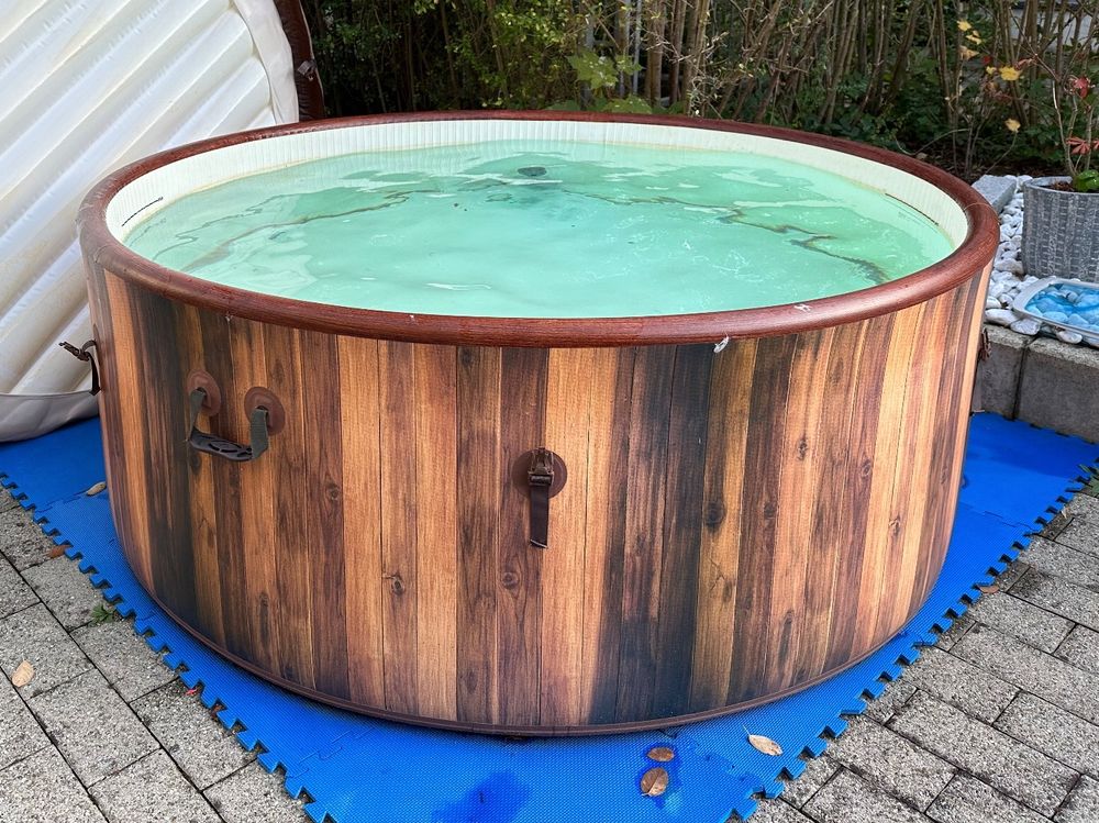 Bestway Lay-Z-Spa Helsinki | Kaufen auf Ricardo