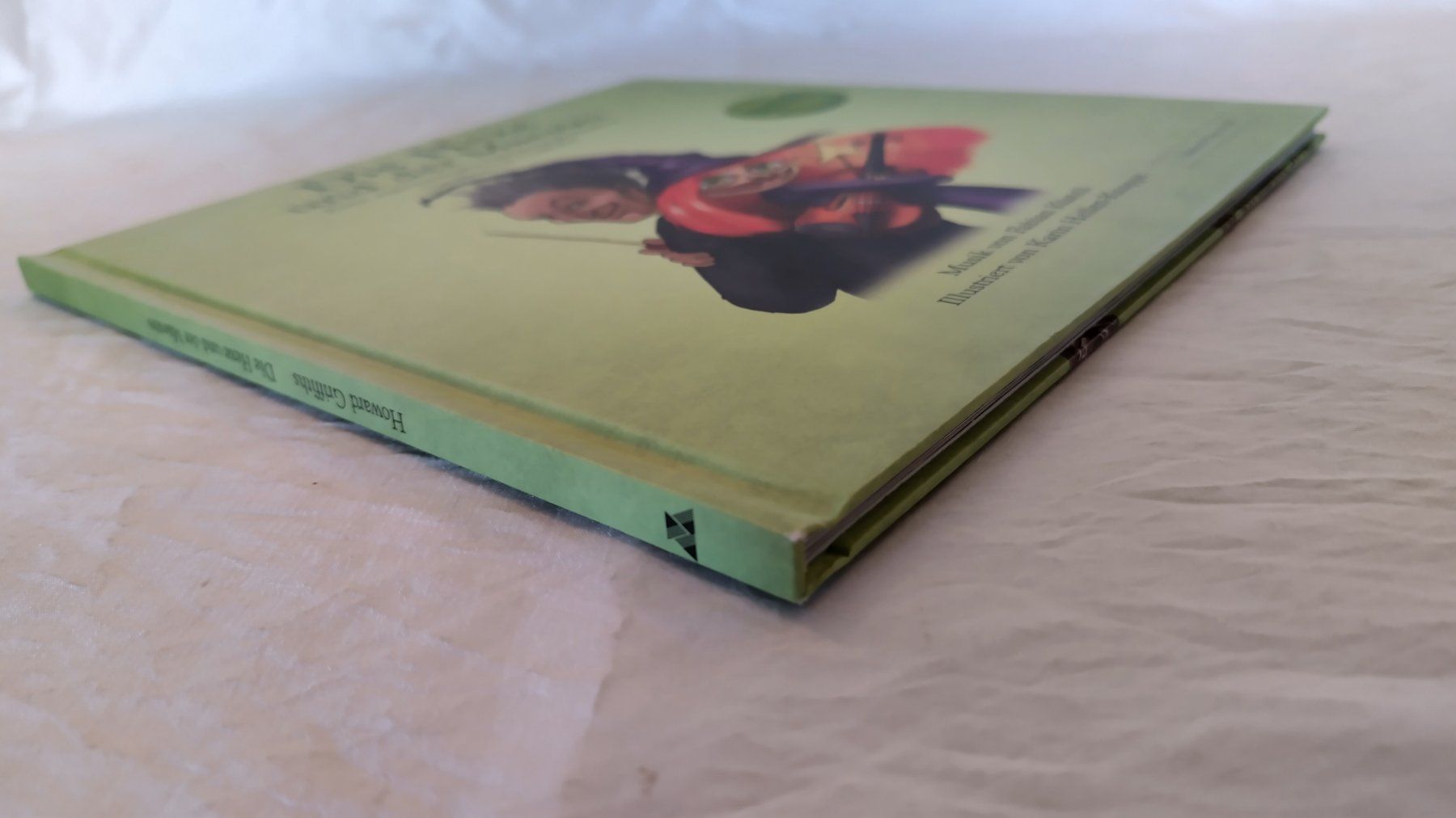 Libri: Die Hexe und der Maestro - Bilderbuch mit CD ab Fr. 8.- – Usato da Bellach venduto da JingleJerry 1
