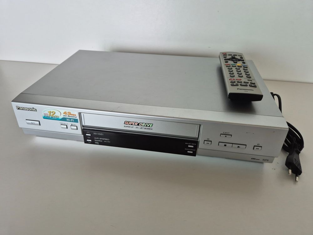 Panasonic VHS Hi-Fi Videorecorder [NV-HV61] | Kaufen auf Ricardo