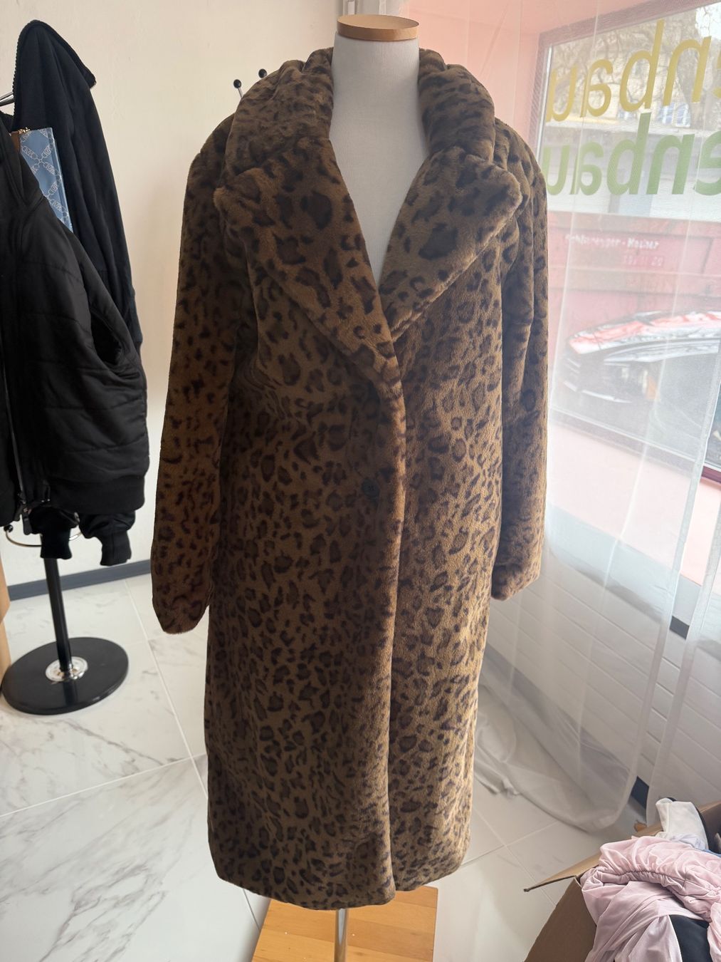 Stradivarius Cappotti: Wintermantel von Stradivarius gr S - Neu – Nuovo (secondo la descrizione) da Arch venduto da ellaisa84