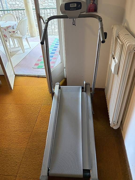 Hometrainer: Bici da camera e Tapis roulant – Usato da Balerna venduto da sil_s2xf
