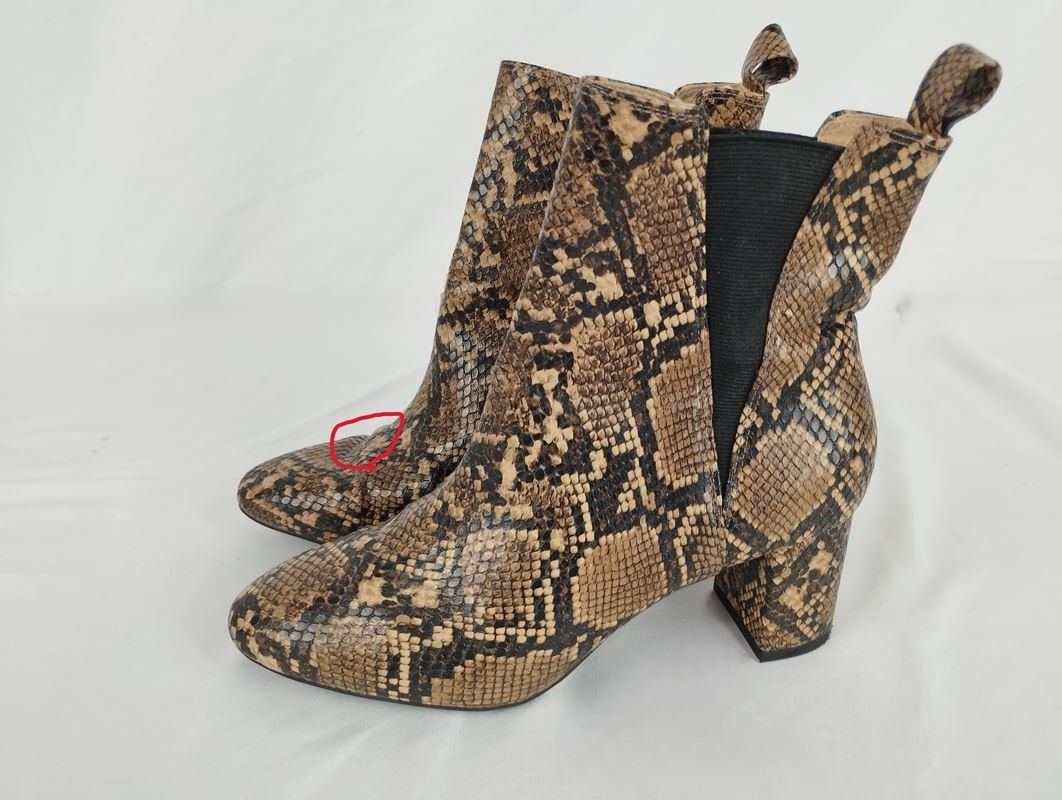 H&M Scarpe da donna: H&M Schlangenmuster Stiefel Gr. 38 – Usato da Schübelbach venduto da Restwert_Schubelbach 3