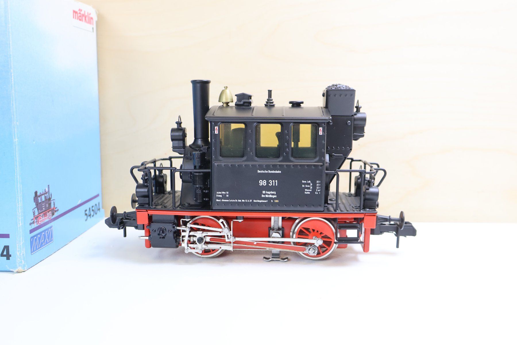 Märklin Modellini di ferrovie: Märklin Spur 1 Dampflok Glaskasten - Digital 54504 – Usato da Winterthur venduto da Monstera 1