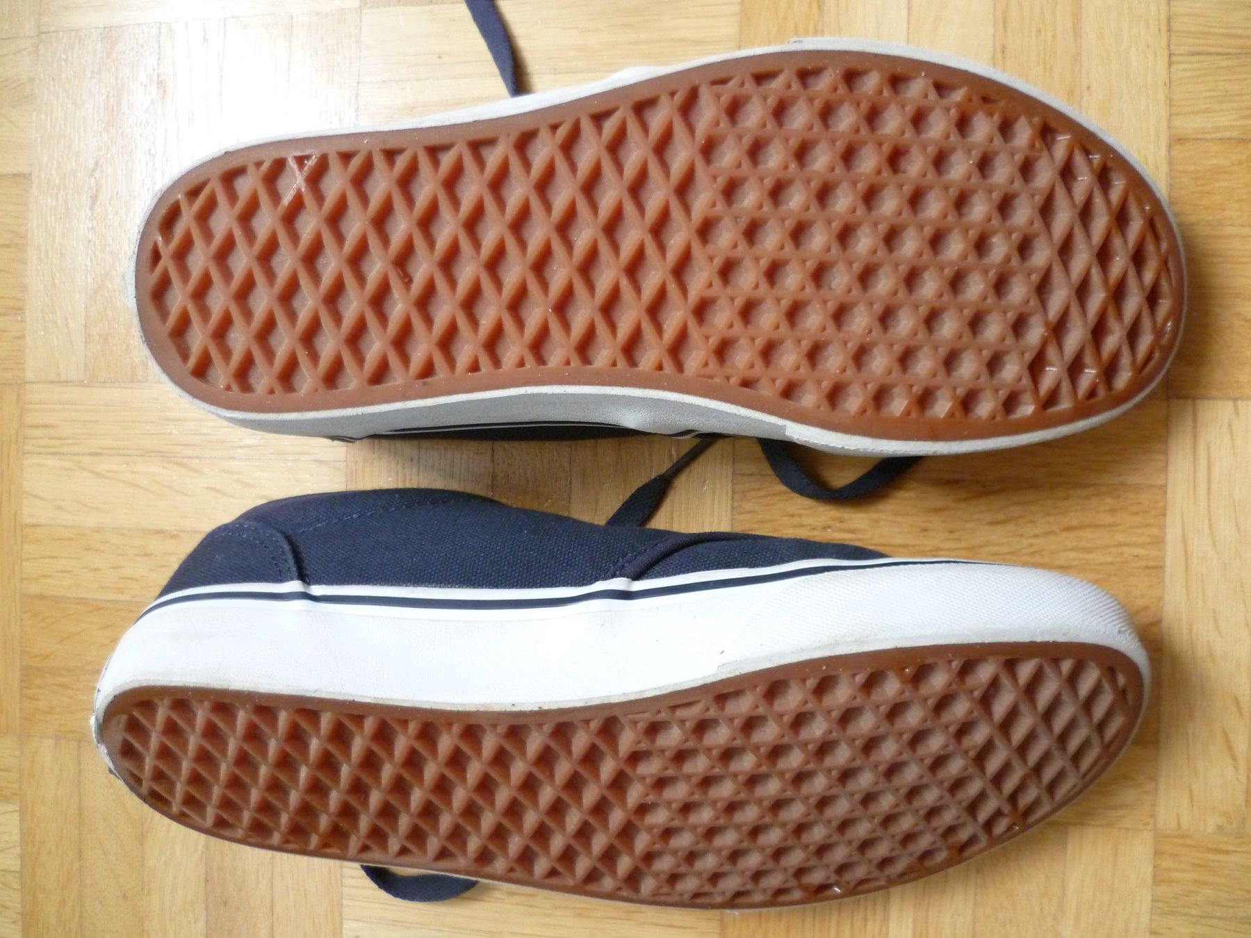 Vans Scarpe da uomo: Vans Schuhe Low Men EUR 40 – Usato da Thalwil venduto da ansae17 3