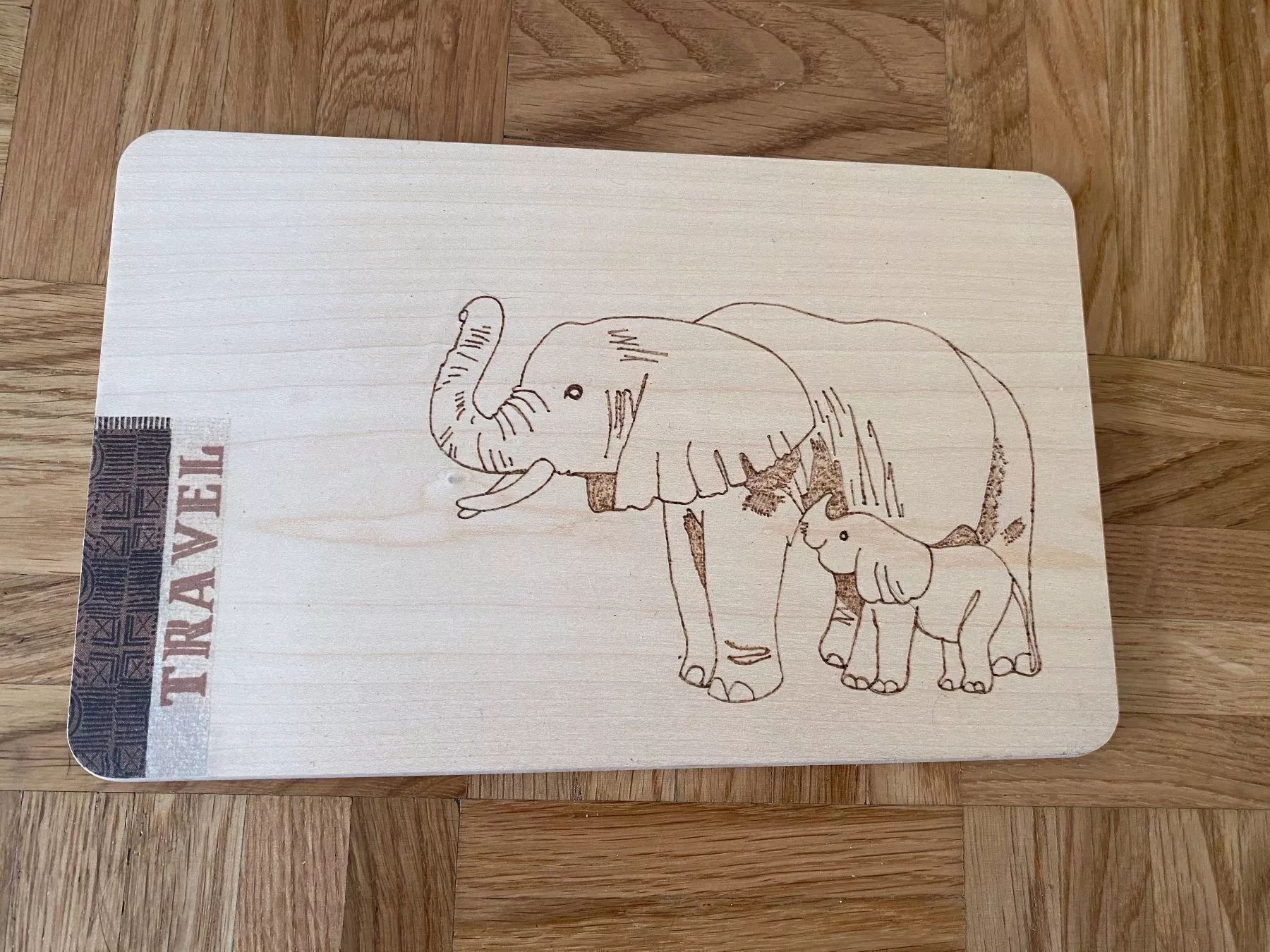 Articoli in legno: Brettchen "Elephant" – Nuovo e nell'imballaggio originale da Mellingen venduto da Shane76