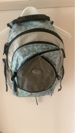 GAP Rucksack mit Blumenuster