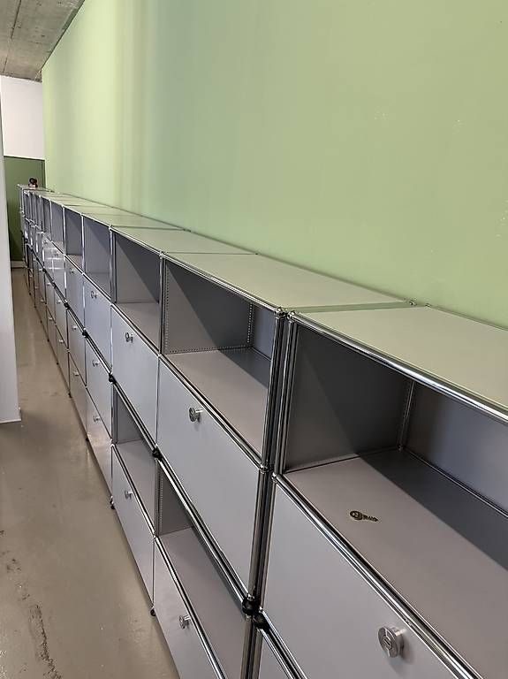 Scaffali: USM Haller Sideboard Top Zustand – Usato da Glattbrugg venduto da q-aderdesign