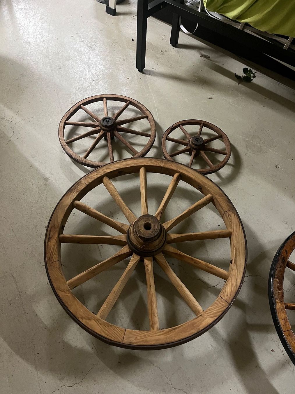 Pneus & Roues: Antike Wagenräder – D'occasion à Wilen b. Wollerau par littleal 1