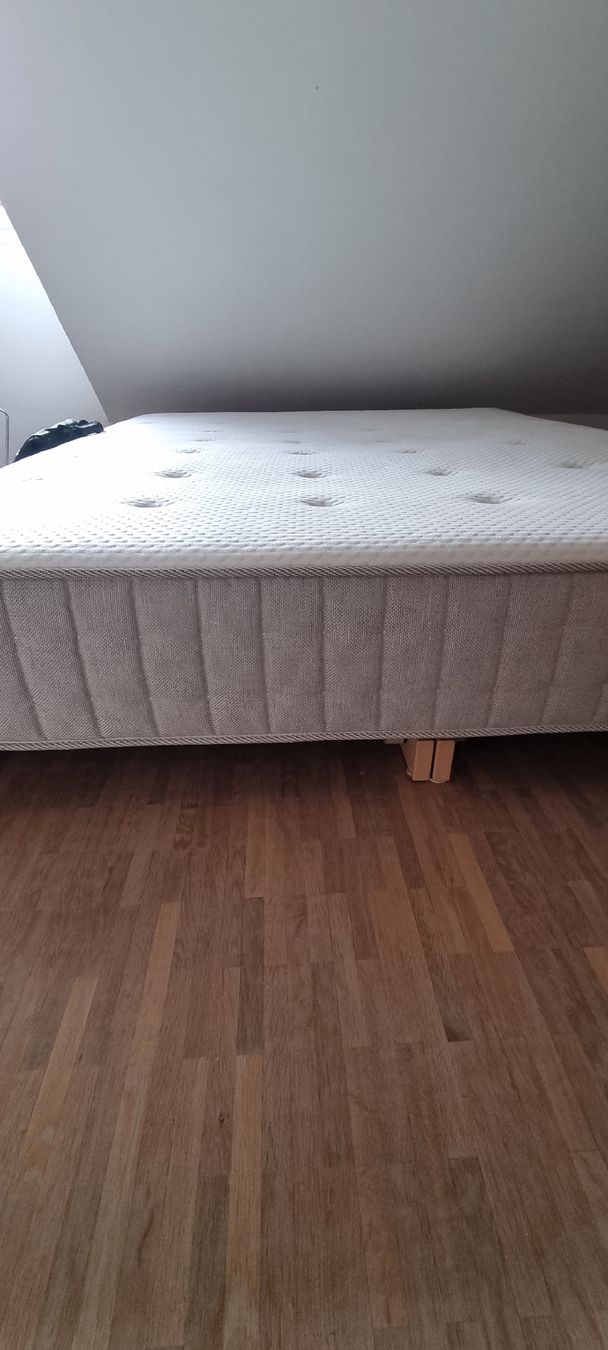 Ikea Materassi: Ikea Hesseng Matratze mit Lattenrost – Nuovo (secondo la descrizione) da Stäfa venduto da Curly_sue 2