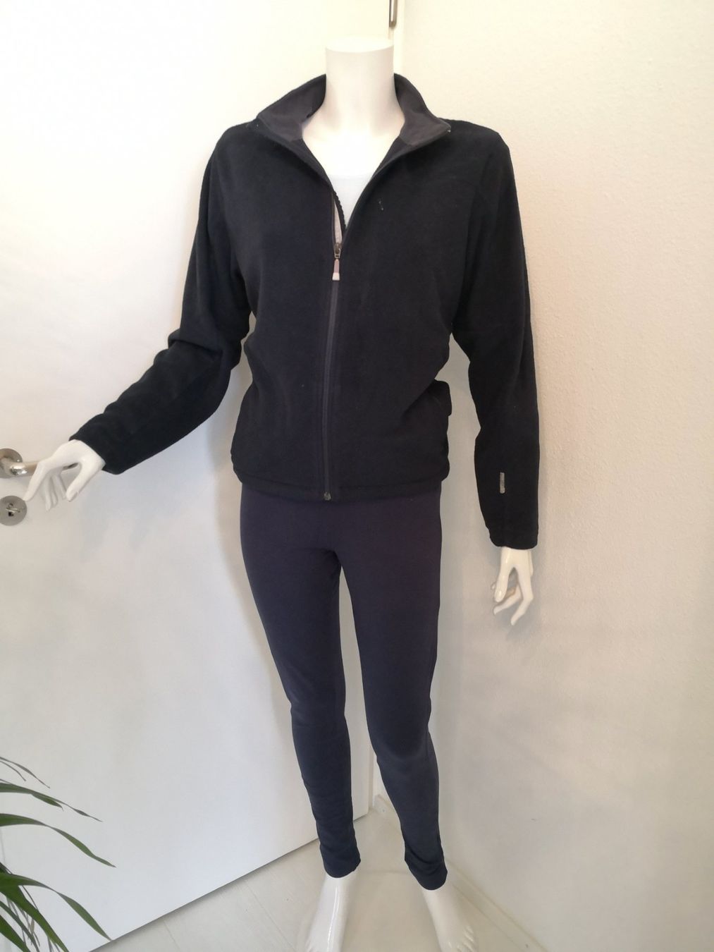 Leggings: 🤩LEGGINS DUNKELBLAU – D'occasion à Olten par Naja-Twins-Twins 2
