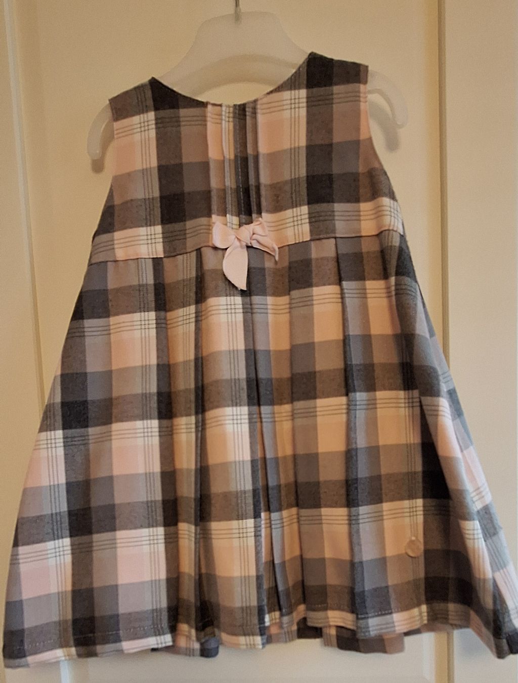 Vestiti & Gonne: Robe bébé – Usato da Yverdon-les-Bains venduto da CelMt