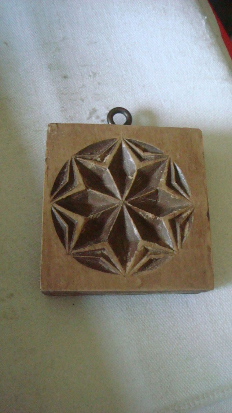 Teglie da forno: Änismodel Stern 5 x 5 cm Kunstharz – Usato da Münchenstein venduto da Pesci6