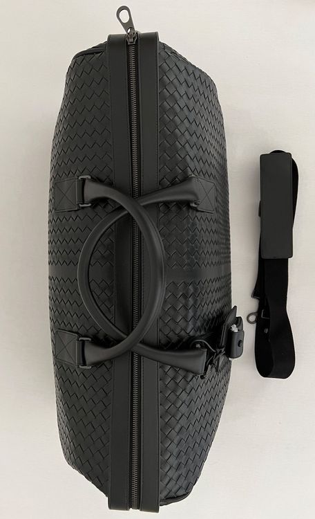 Bottega Veneta Borse: Bottega Veneta Intrecciato Large Duffle Bag in Schwarz – Nuovo e nell'imballaggio originale da Pfäffikon SZ venduto da Redwulf34 6