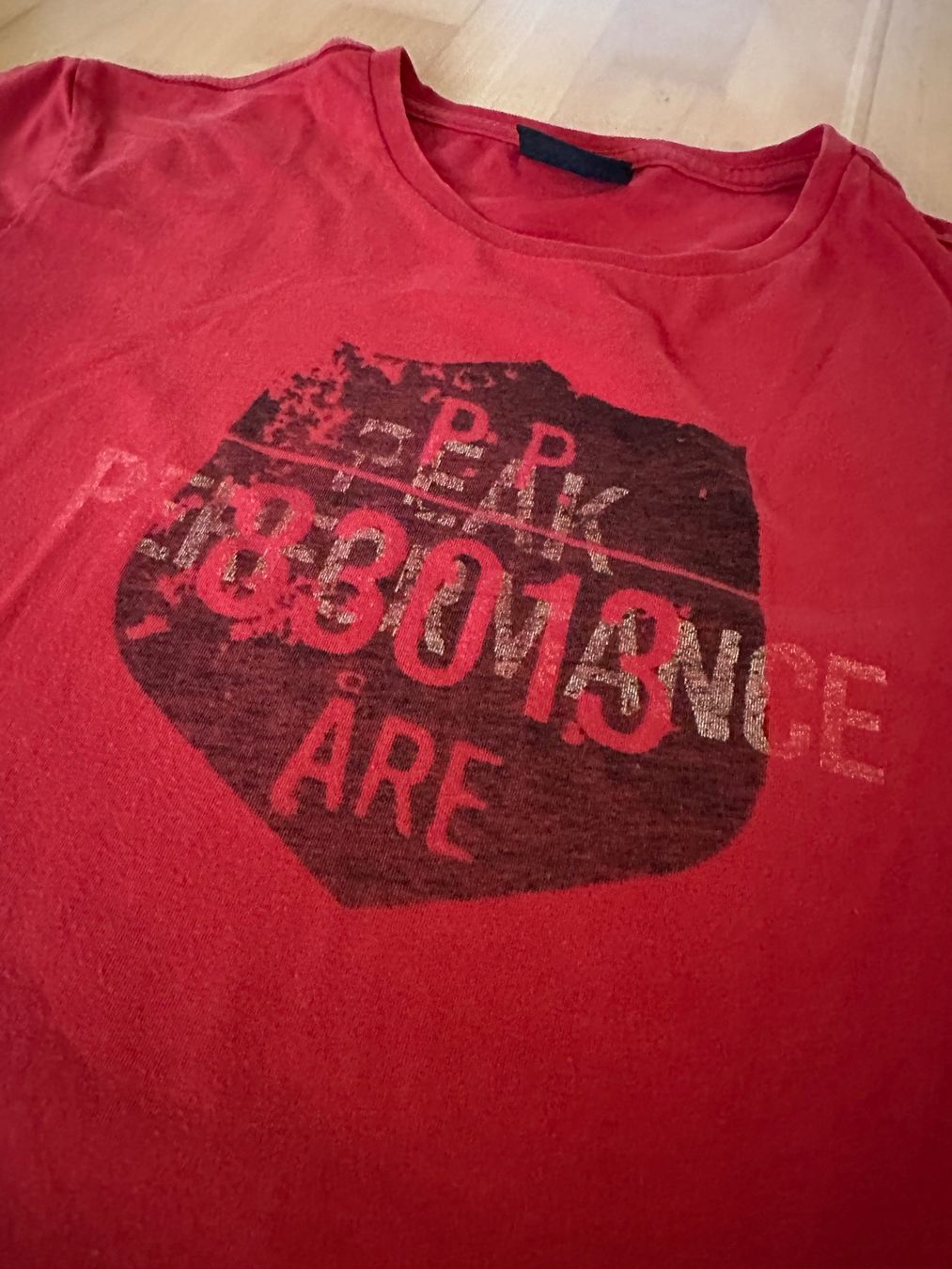 Peak Performance T-shirt: Peak Performance T-Shirt Gr. S – Usato da Oberembrach venduto da deftig 3