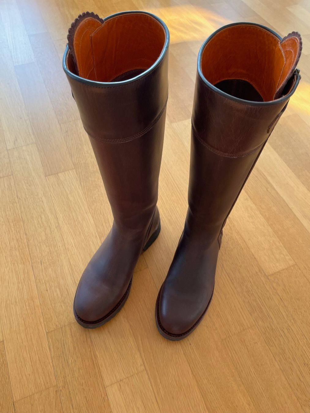 Penelope Chilvers Scarpe da donna: PENELOPE CHILVERS Tassel Boots Stiefel – Usato da Luzern venduto da Aleoschli