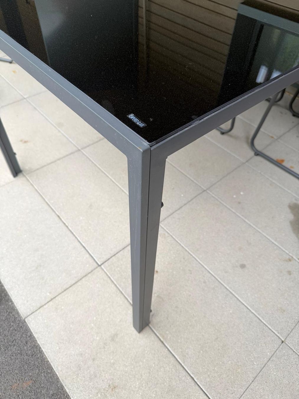 Tavoli: Gartenmöbel Set Tisch + 4 Stühle | Glas | Anthrazit | NEU – Usato da Hünenberg venduto da ac_81 1