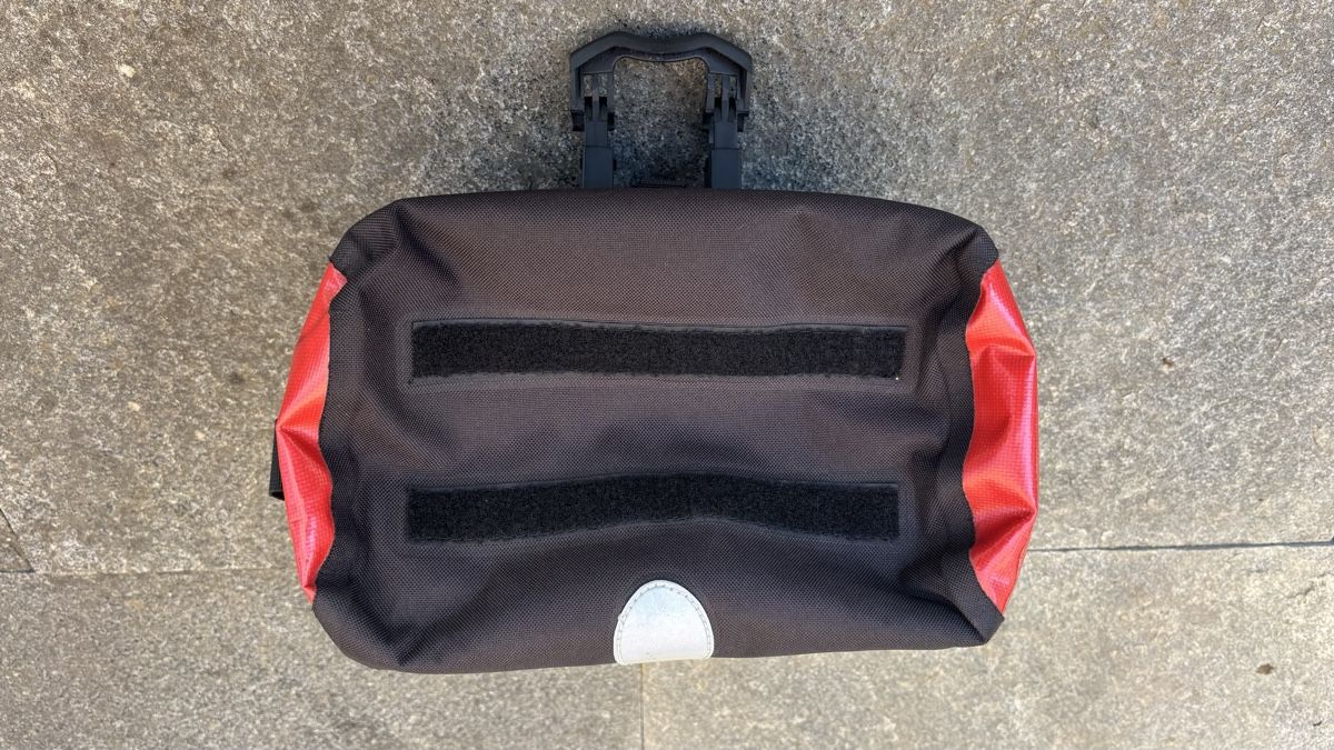 Pièces détachées: Fahrradlenkertasche rot/schwarz – D'occasion à Mönchaltorf par Wami2004 2