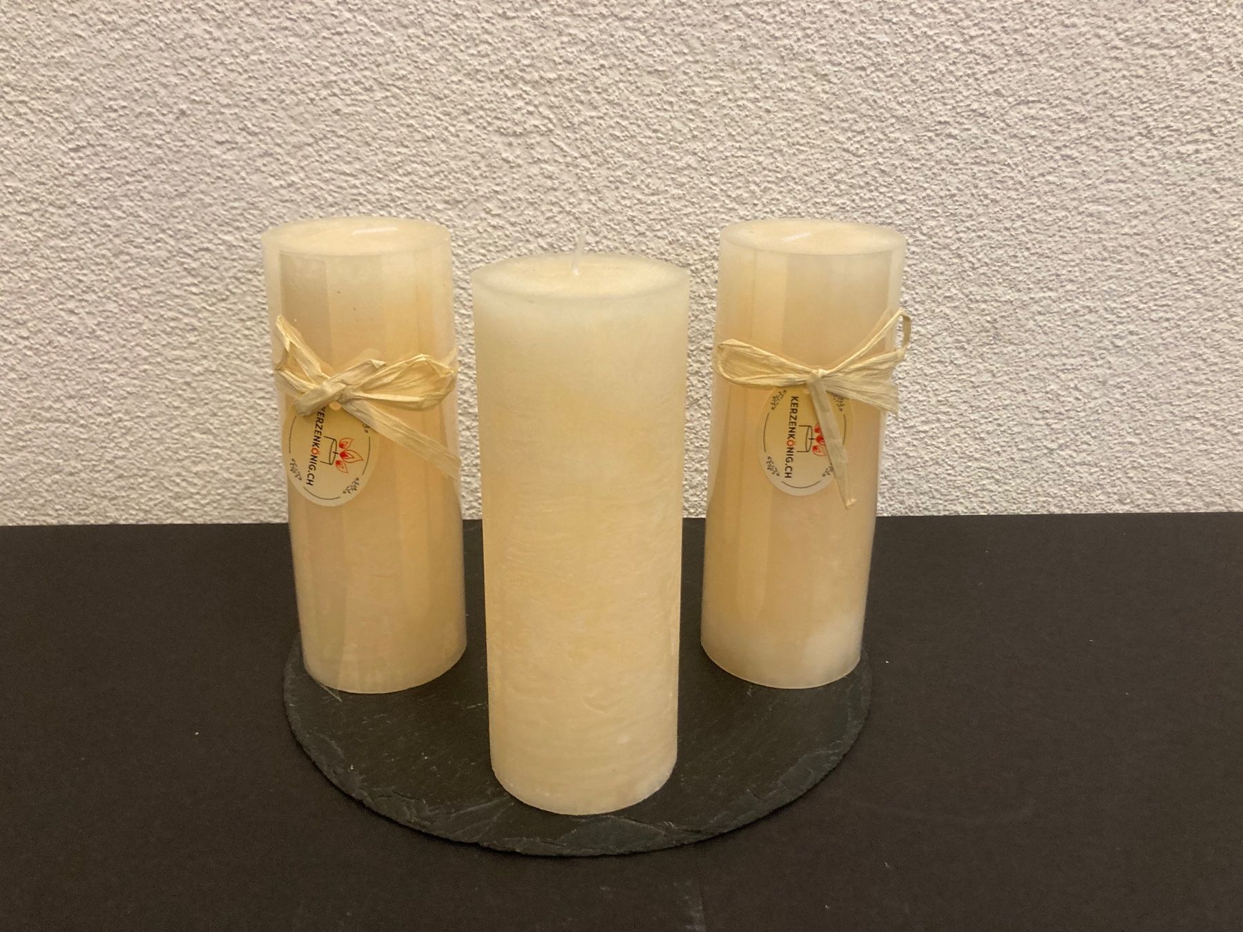 Kerzen 3er Set, je 6,8x18 cm, creme Raureif, je 550g (Neu und ...