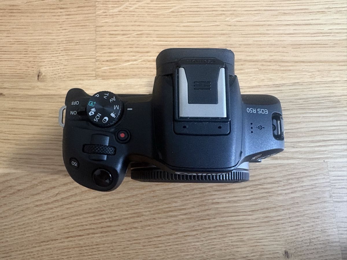 Canon Appareil photo: Canon EOS R50 +objectif RF 100-400mm +accessoires – D'occasion à Neuchâtel par Market_Dematos 4