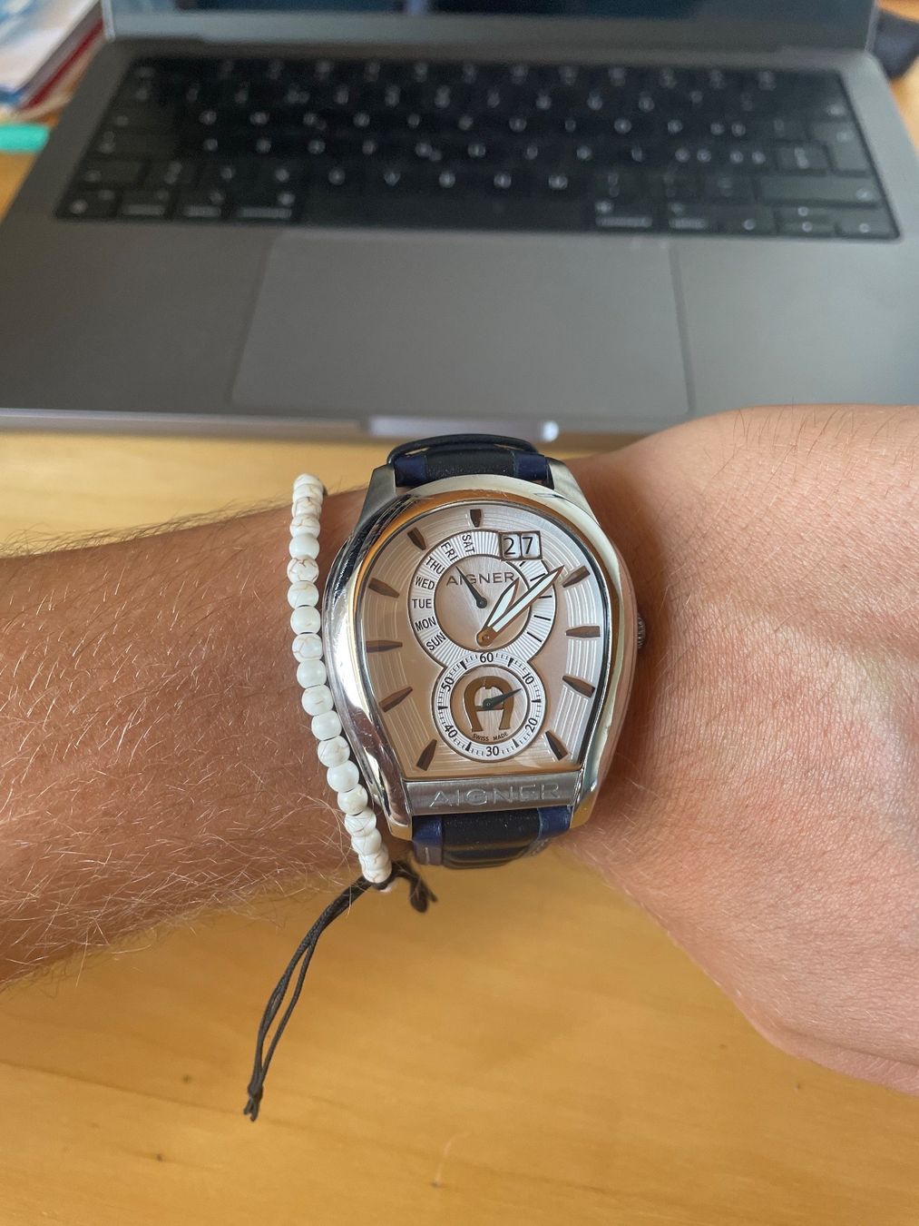 Aigner Uhren: AIGNER Armbanduhr – Gebraucht aus Kriens von  1