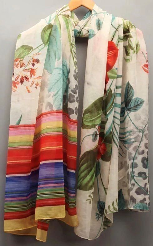 Foulard & Sciarpe: Desigual Schals – Nuovo (secondo la descrizione) da Birmenstorf AG venduto da BMW.M5 6