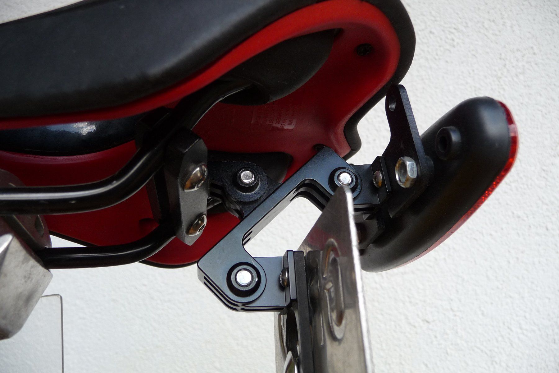 Pezzi di ricambio: Kontrollschildhalter E-Bike – Nuovo e nell'imballaggio originale da Vignogn venduto da Stiago2 5