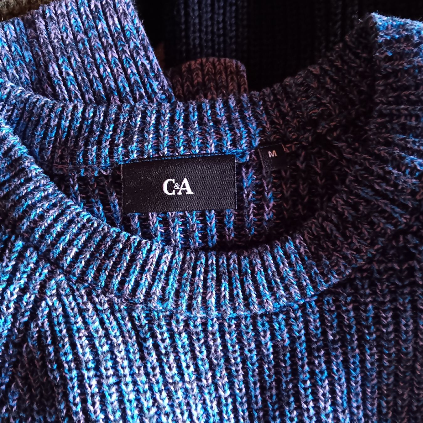 C&A Lotti & Set di vestiti: Jungenkleider 4 Pullover + 2 T-Shirts C&A, S. Oliver, H&M – Usato da Chur venduto da chr_b2cn 4
