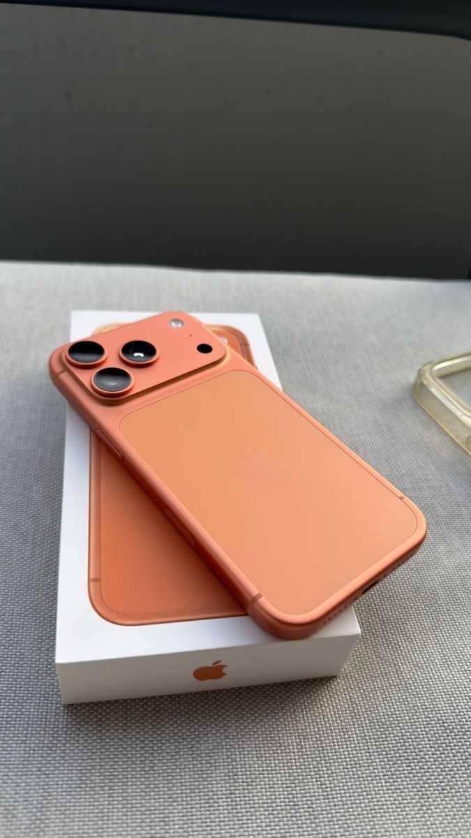 Apple Telefoni cellulari / Smartphones: Iphone 17 pro 512GB – Nuovo (secondo la descrizione) da Cham venduto da deltoro84 3