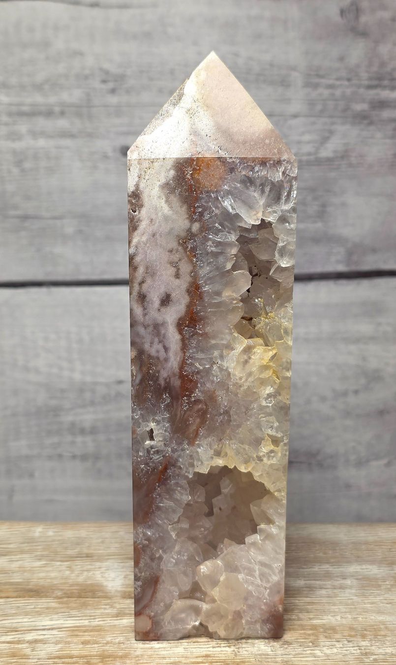 Minerali & Pietre curative: Drusiger Pink Amethyst Obelisk 585g – Nuovo e nell'imballaggio originale da Matzingen venduto da Shay_Crystalz