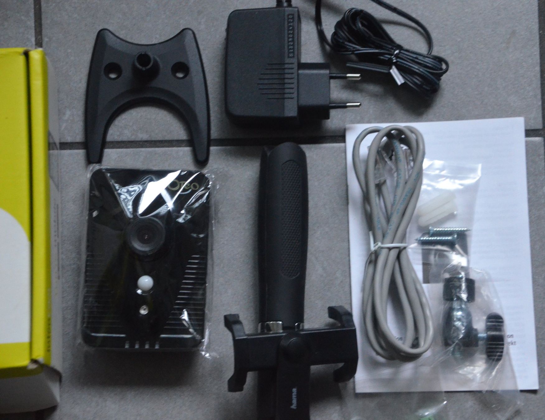 Camcorder: Ioteo Cam IP WiFi Camera / Caméra de surveillance – Gebraucht aus Collonges von arashee 2
