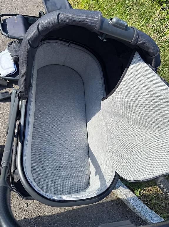 UPPAbaby Carrozzine: Uppababy Vista V2 – Usato da Hausen AG venduto da 1lo 2