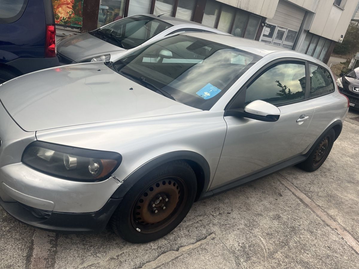 Volvo Automobili: Volvo coupe’ C30 – Usato da Neuchâtel venduto da rye_yyh2 7