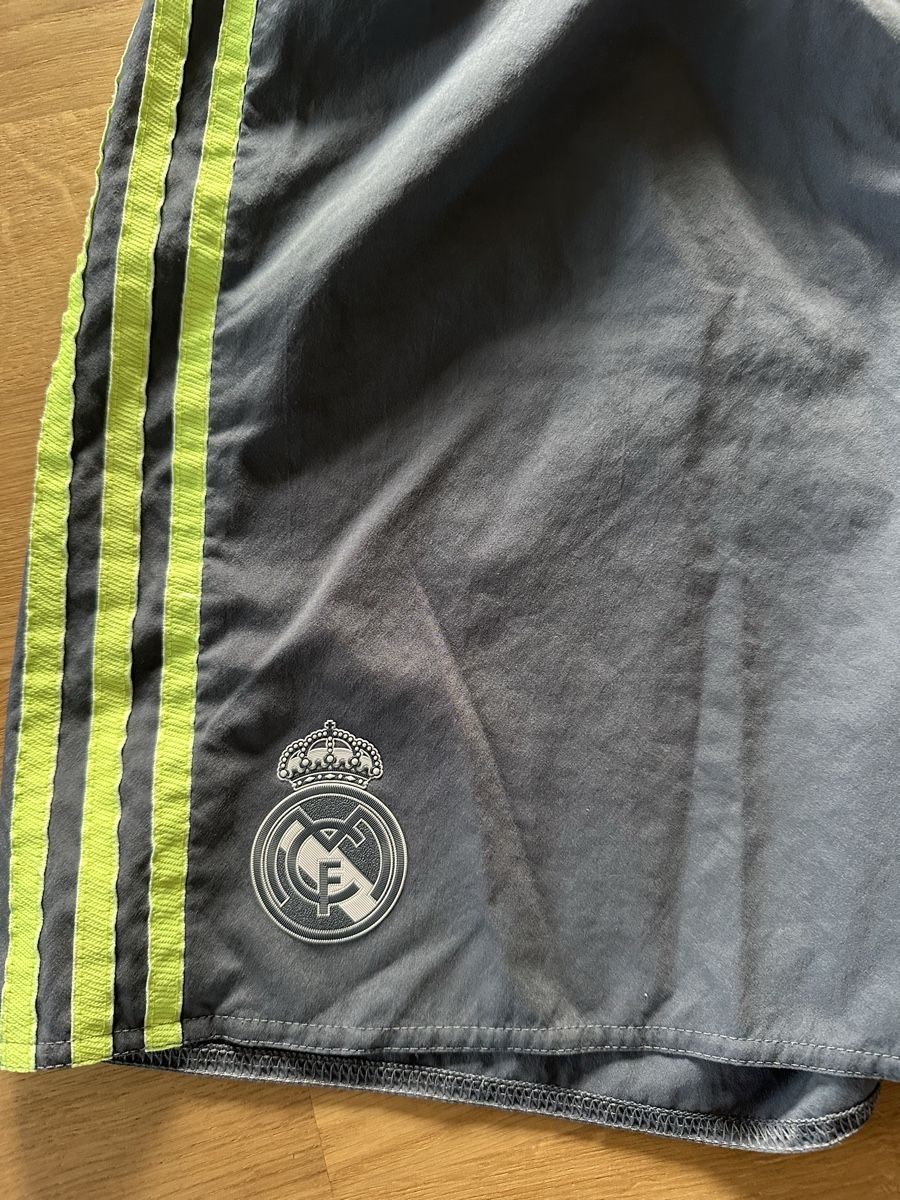 Adidas Pantalons: Short Adidas Real Madrid Climacool Taille M – D'occasion à Boécourt par Mv898 5