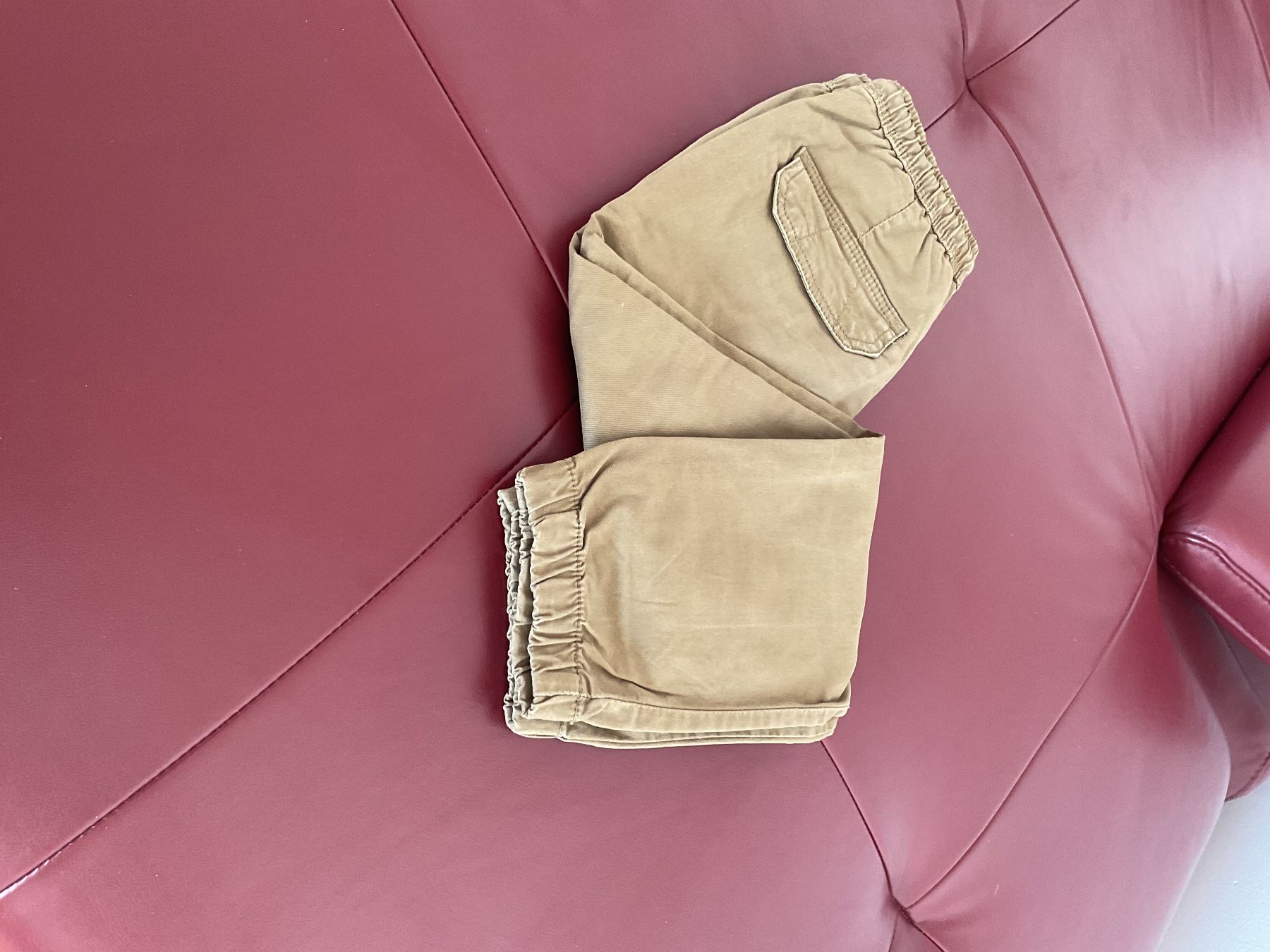 Pantaloni: Pantalons – Nuovo (secondo la descrizione) da Neuchâtel venduto da sta_7qfy 5