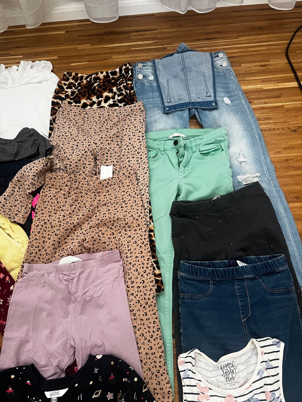 Lotti & Set di vestiti: Kleiderpaket Grösse 140 – Usato da Stans venduto da Fee81 3