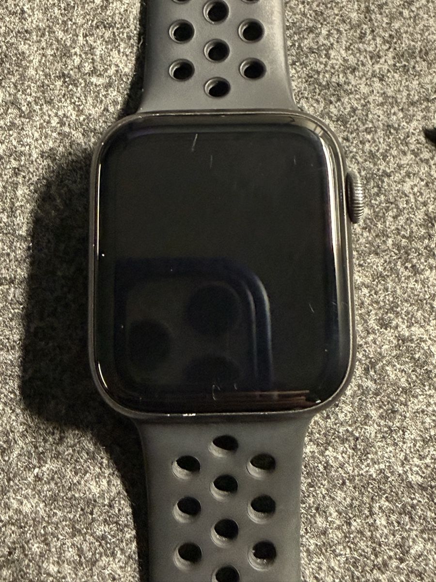 Apple Smartwatch: Apple Watch Nike 44mm – Usato da Uster venduto da ercegod 3