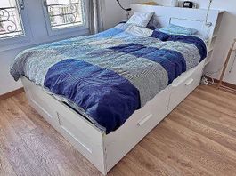 Lit IKEA BRIMNES 140 cm blanc, avec sommier & tête de lit