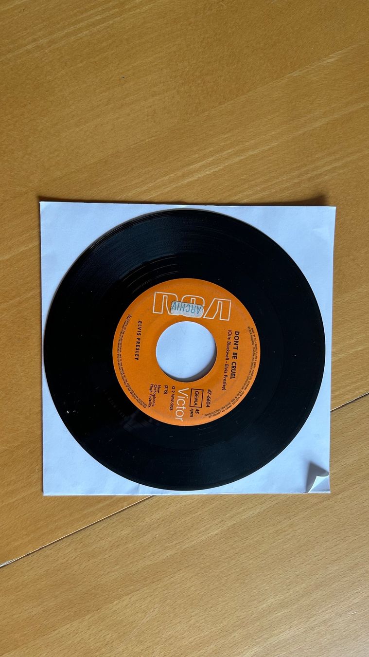 Dischi in vinile: 7 elvis presley singles rca – Usato da Basel venduto da mentaltrap 4