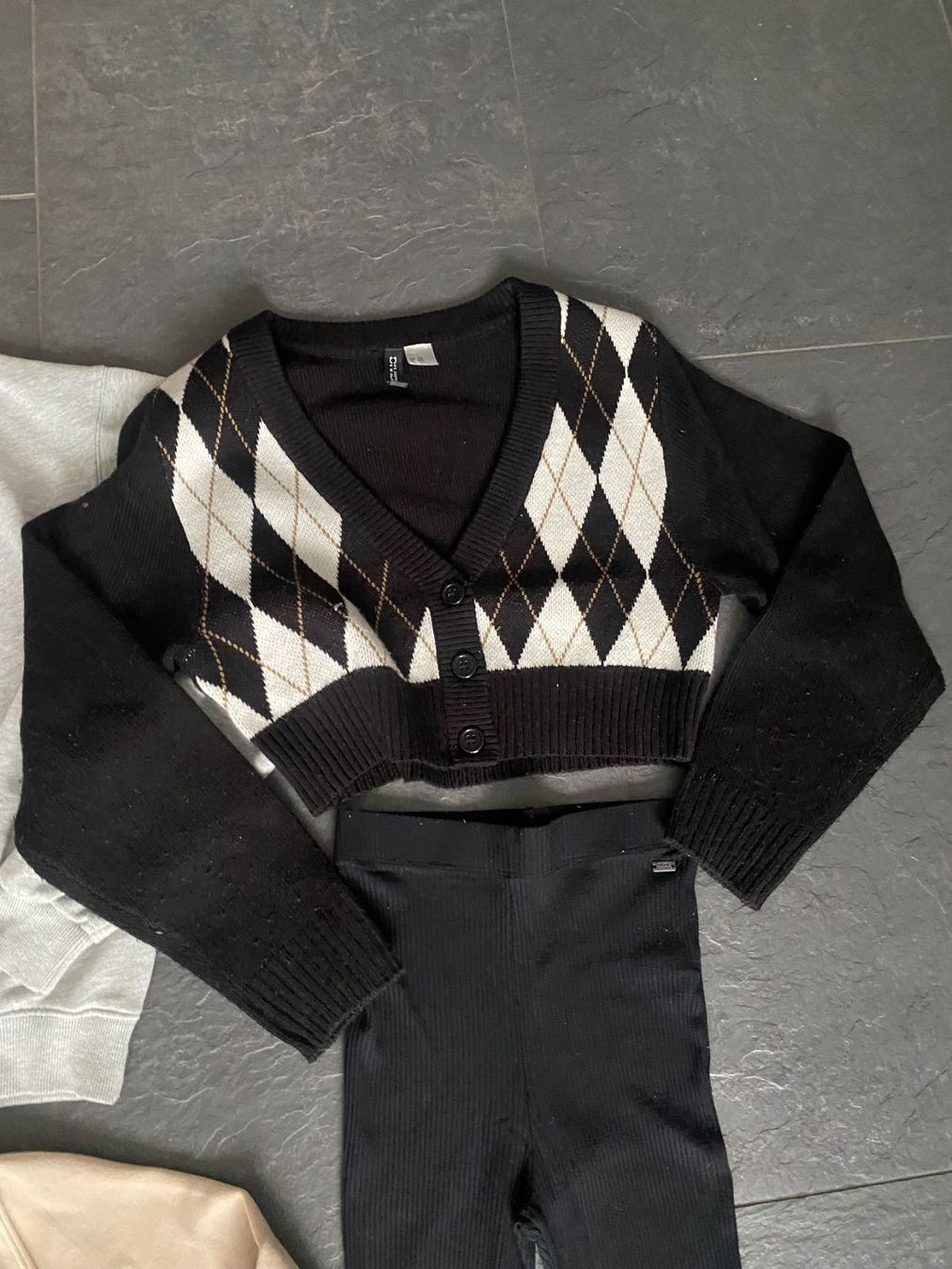 Lotti di vestiti: 4 Stk. Damen-Set Gr. XS – Usato da Bonstetten venduto da VCLS 3