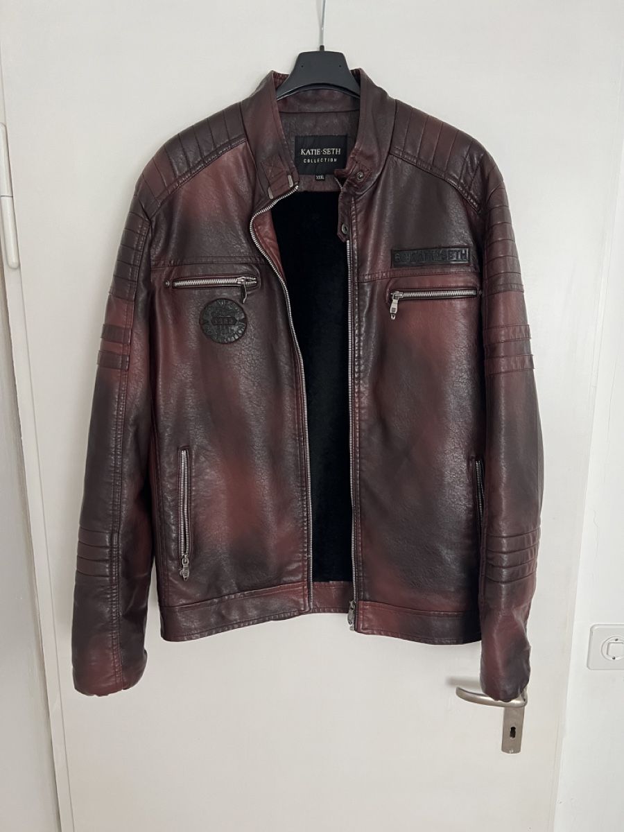 Jacken: Jacke – Gebraucht aus Baar von rom_j56y