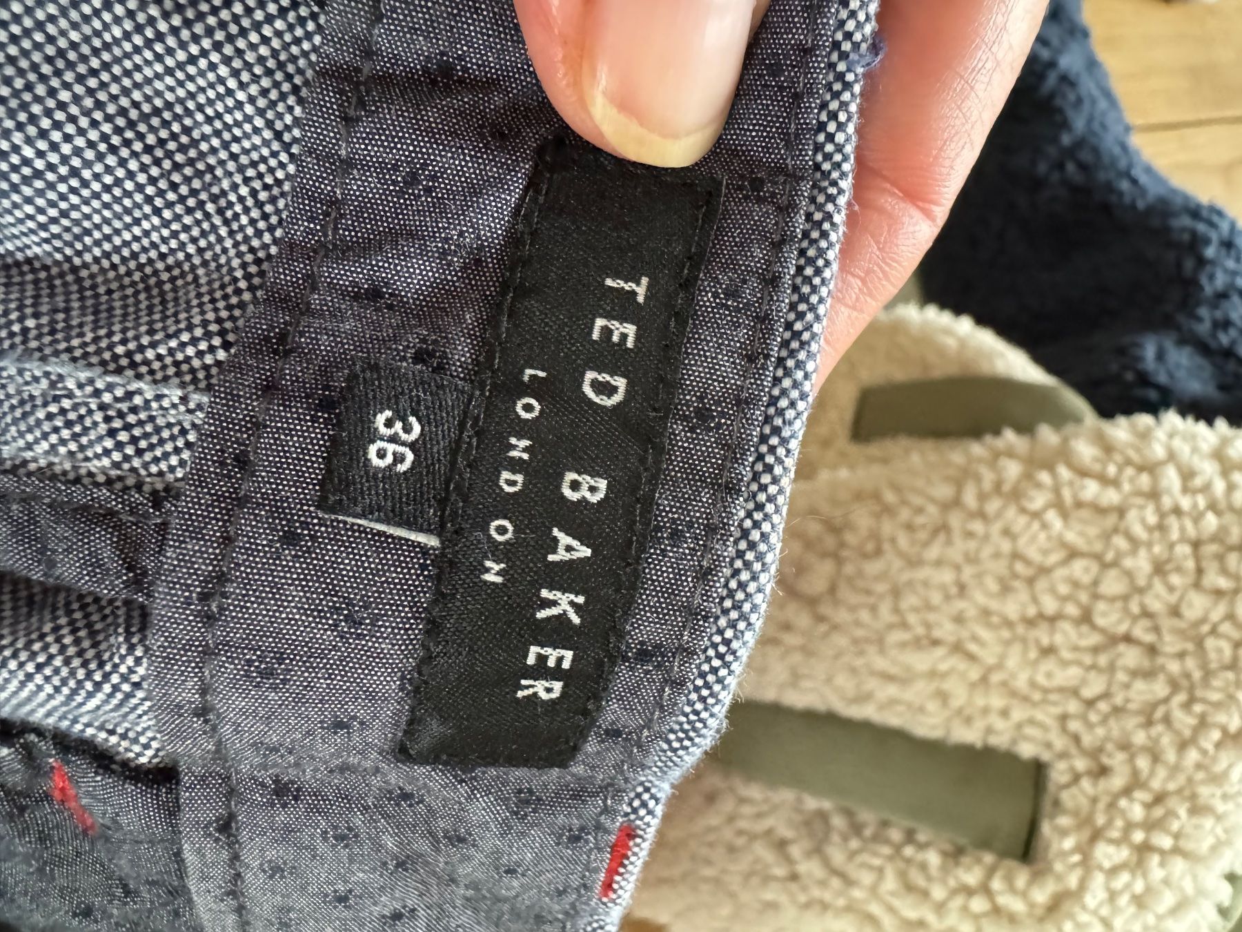 Hosen: Short Ted Baker taille 36 à plas 46 doryan – Gebraucht aus Veyrier von kimedovapa 2