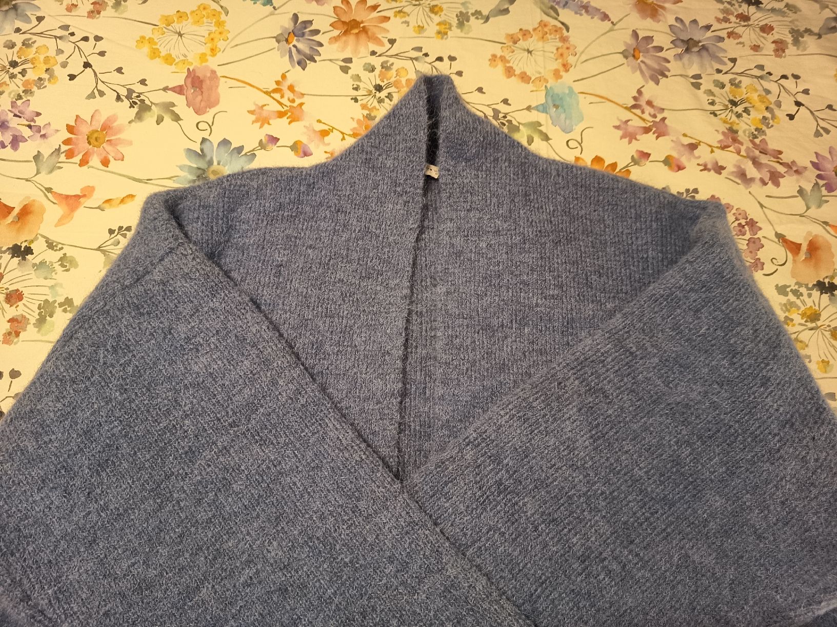 Zara Vestes: Long Knit Cardigan Blue – Neuf (Voir description) à Basel par beg_6v7r 2