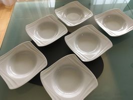 10 Porzellan-Teller weiss neuwertig