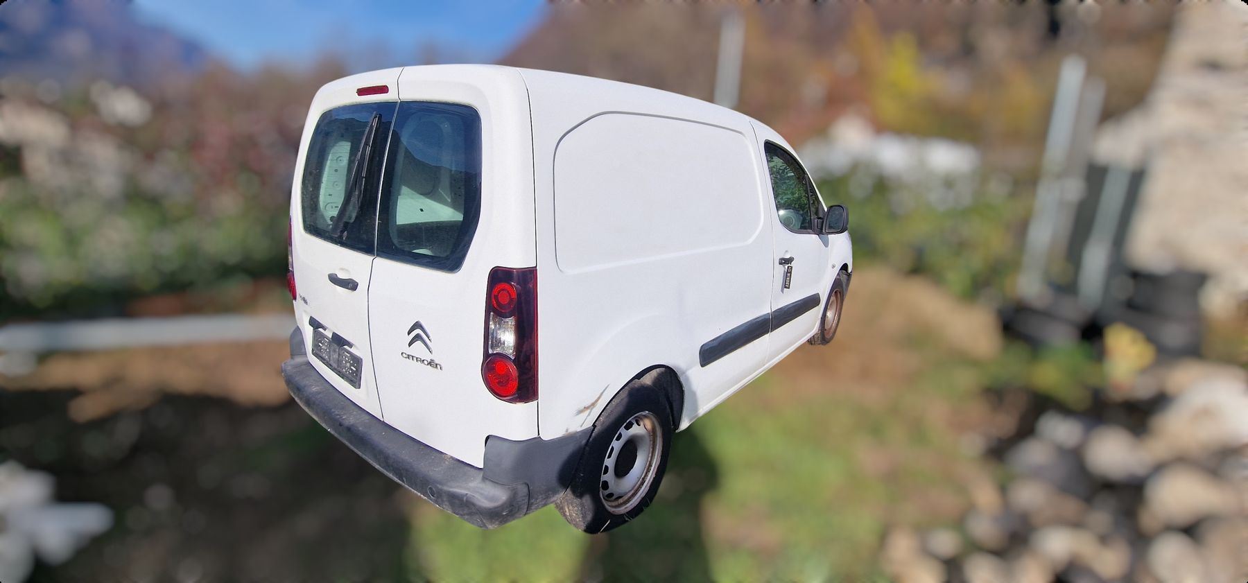 Citroën Veicoli commerciali: Citroën Berlingo 1.6i – Difettoso da Giubiasco venduto da AUTOTECNICA 1