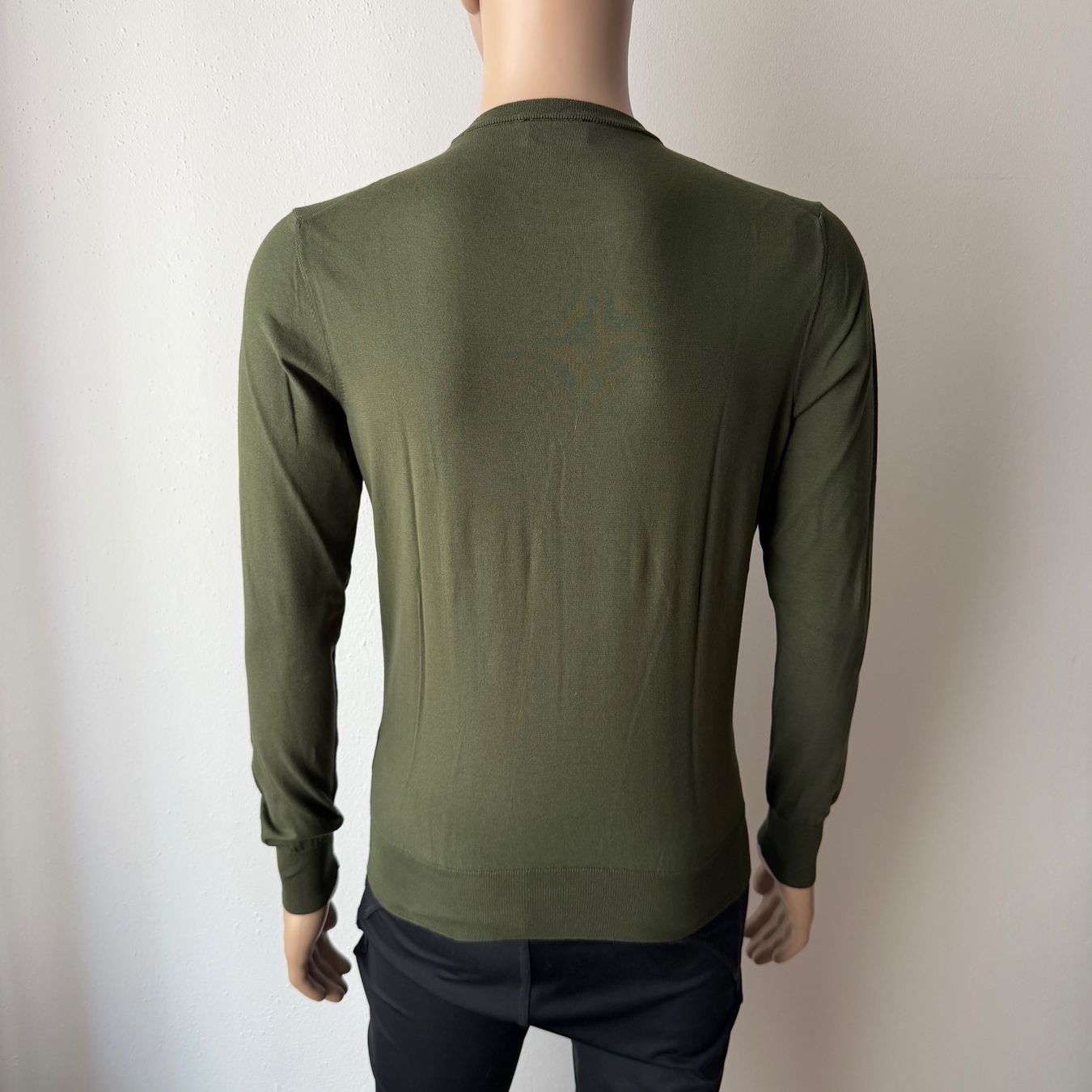 Pelikamo Pullover & Sweatshirts: PELIKAMO Pullover Rundhals 💚 – Gebraucht aus Zürich von ClosetQueen 5