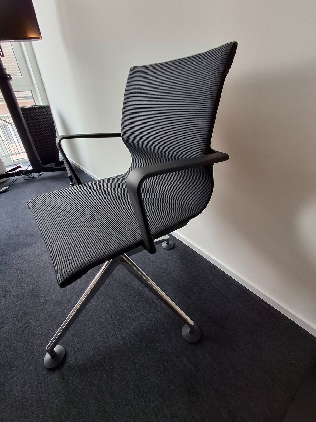 Vitra Sedie: Konferenzstuhle 6Stk – Usato da Pfäffikon SZ venduto da adm_mkv7 1