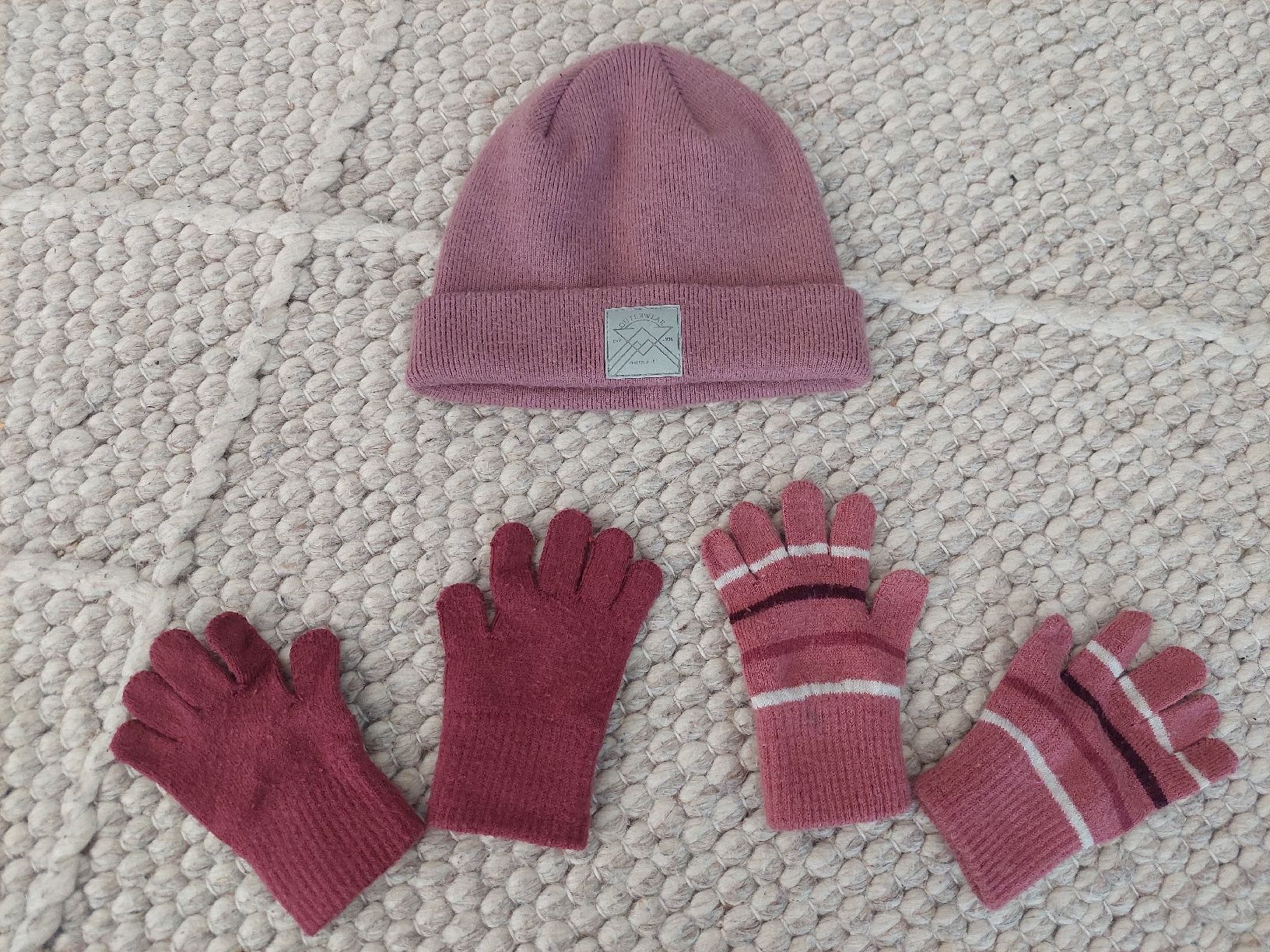 Lotti & Set di vestiti: Mütze und Handschuhe – Usato da Unterägeri venduto da del_x5dk