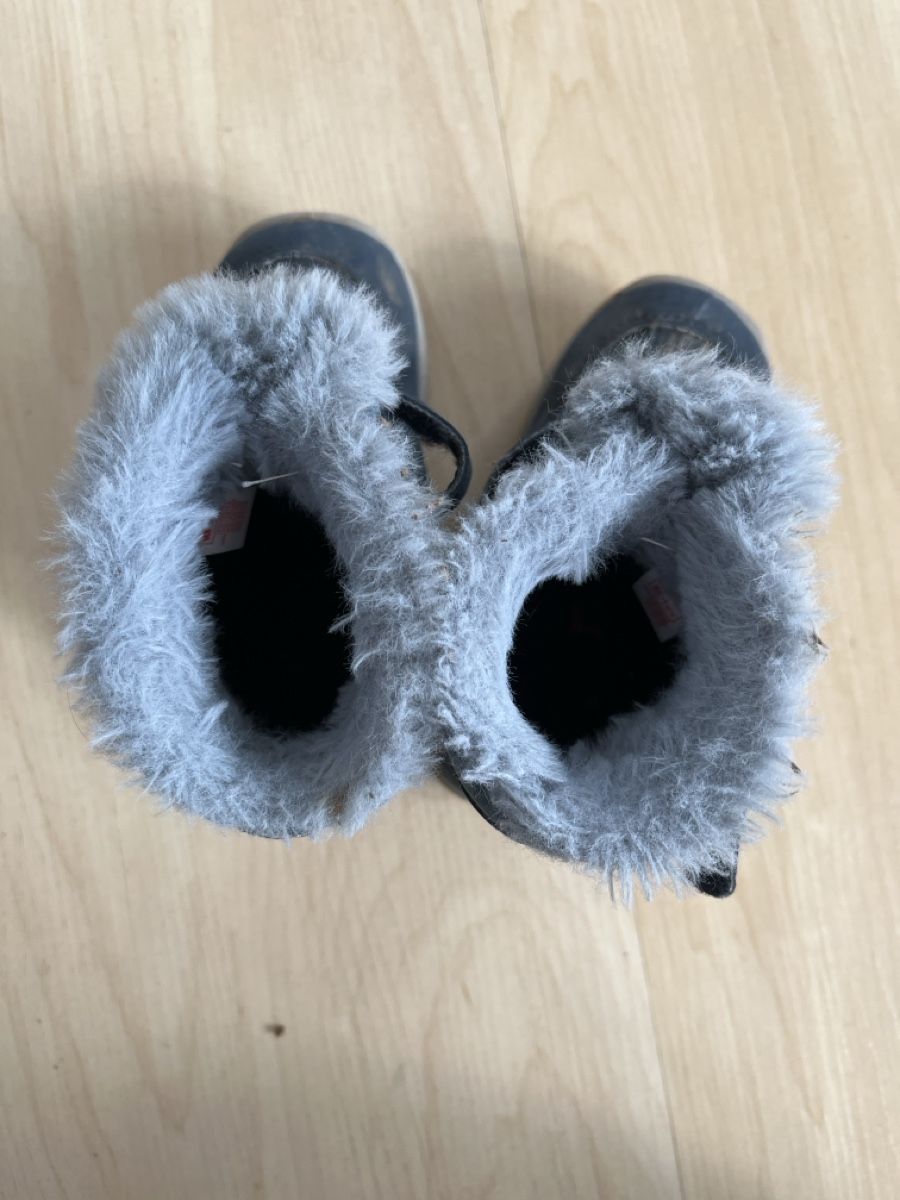 Scarpe per ragazzi: Schuhe Grösse 23 Elefanten – Usato da Herznach venduto da Leimsa 2