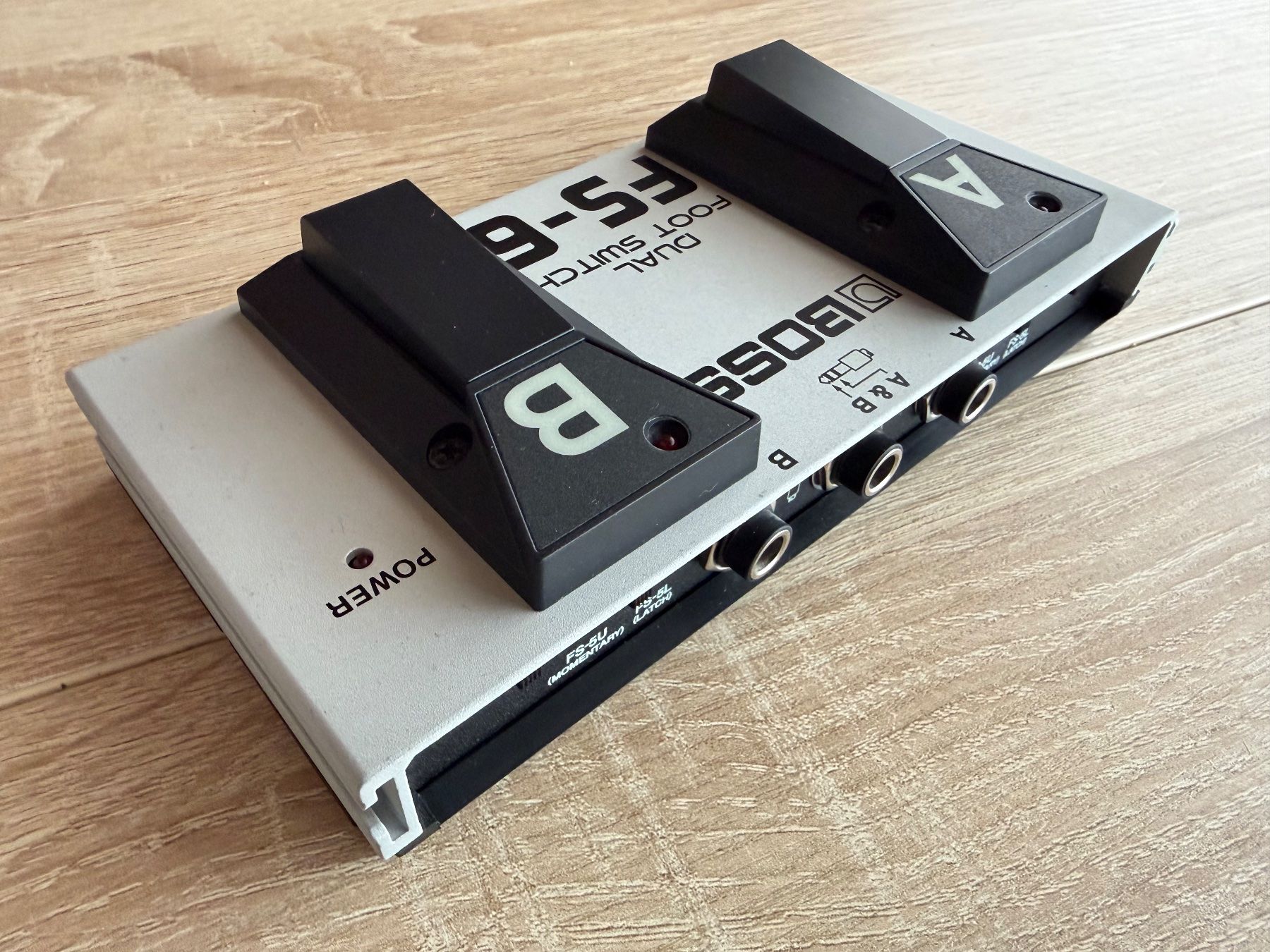 Boss Strumenti musicali: BOSS FS-6 DUAL FOOTSWITCH CONTROLLER GUITAR, PEDALS, AMPS – Nuovo (secondo la descrizione) da Sion venduto da Hobby-mania 2